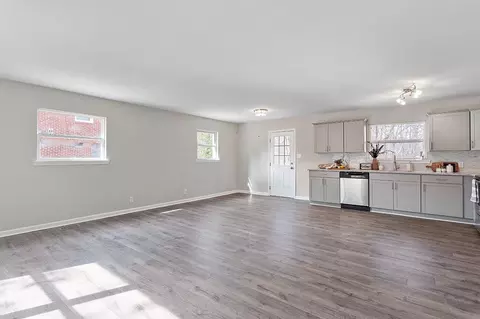 1101 Springdale Dr, Durham, NC 27707 photo 2