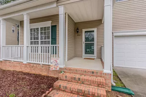 8812 Murdock Cir, Wake Forest, NC 27587 photo 2