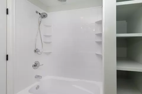 1114 E Oak Dr, Durham, NC 27712 photo 15