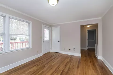 1114 E Oak Dr, Durham, NC 27712 photo 4