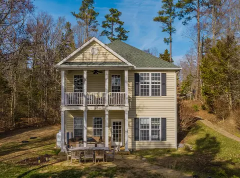 142 Crystal Bay Ln, Semora, NC 27343