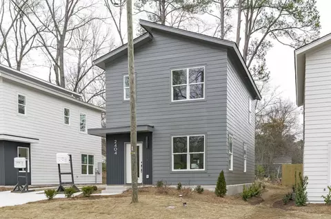 2406 Thorne St, Durham, NC 27704 photo 3