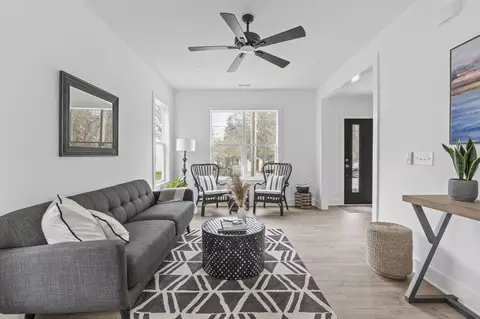 2406 Thorne St, Durham, NC 27704 photo 9