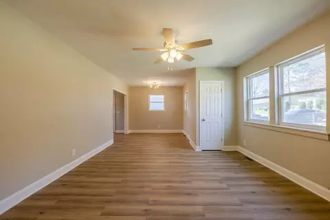 2821 S Roxboro St, Durham, NC 27707 photo 6