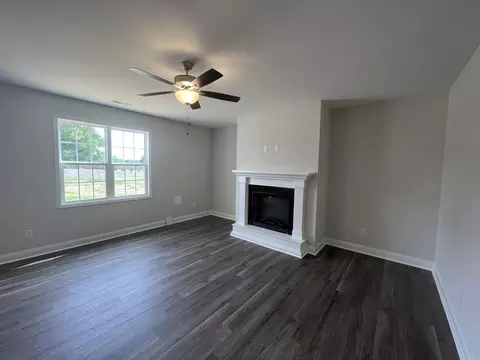 102 Fireside Dr, Benson, NC 27504 photo 8