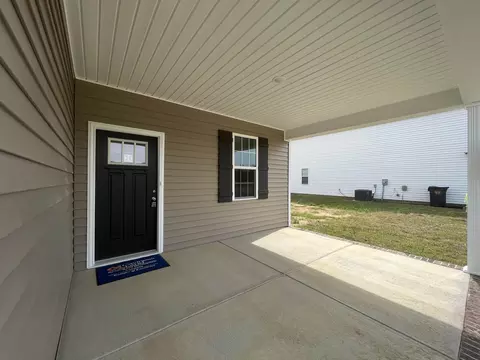 102 Fireside Dr, Benson, NC 27504 photo 4