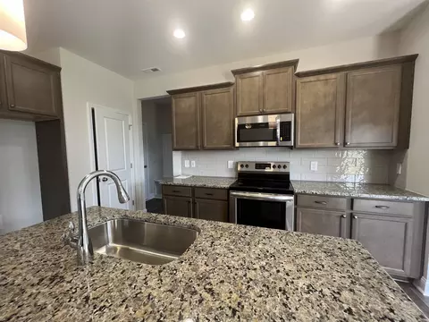 102 Fireside Dr, Benson, NC 27504 photo 13