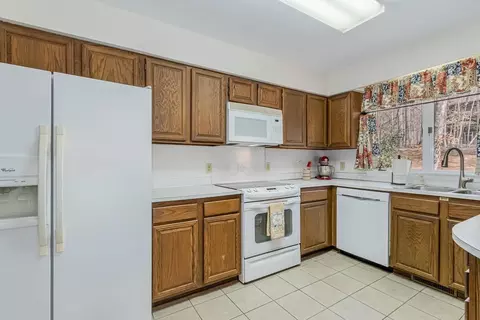 29 Stoneridge Cir, Durham, NC 27705 photo 4