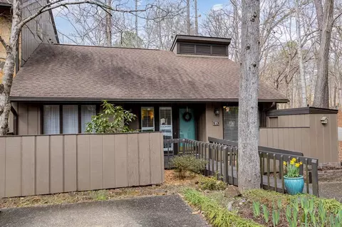 29 Stoneridge Cir, Durham, NC 27705 photo 2