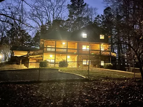 250 Whitetail Ln, Leasburg, NC 27291
