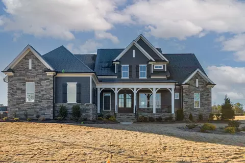 1504 Lake Adventure Ct, Raleigh, NC 27613