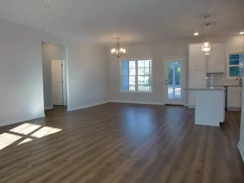 710 Memorial Ave, Dunn, NC 28334 photo 6