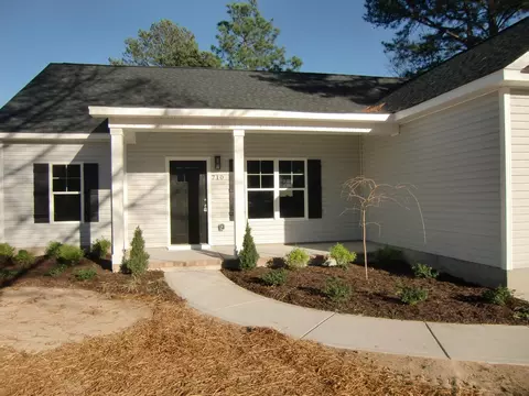 710 Memorial Ave, Dunn, NC 28334 photo 3
