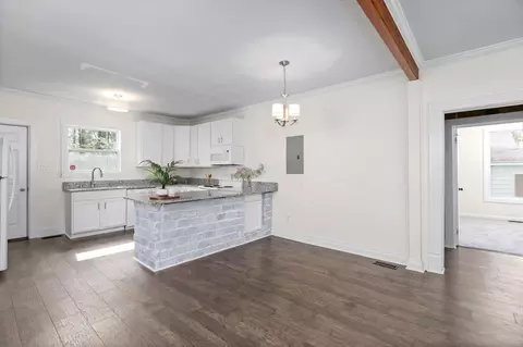 408 Cecil St, Durham, NC 27707 photo 6