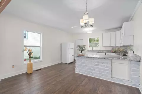 408 Cecil St, Durham, NC 27707 photo 7
