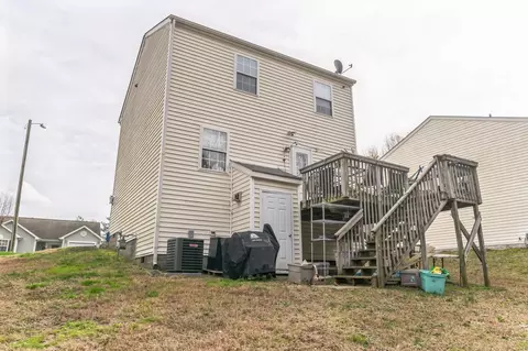 313 Gladstone Dr, Durham, NC 27703 photo 3