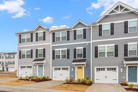 1105 Pale Moss Dr, Durham, NC 27704 photo 3