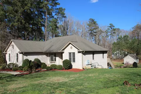 1222 Oak Dr, Durham, NC 27712 photo 2