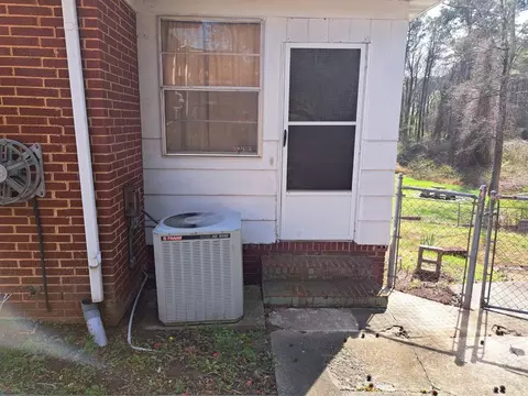 1028 Plum St, Durham, NC 27701 photo 4