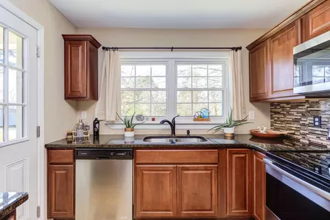 231 N Hoover Rd, Durham, NC 27703 photo 9