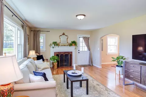 231 N Hoover Rd, Durham, NC 27703 photo 2