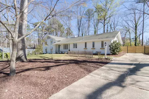 106 Perth Ct, Cary, NC 27511