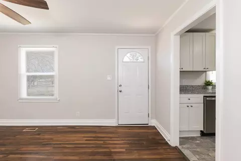 807 Brye St, Durham, NC 27703 photo 4