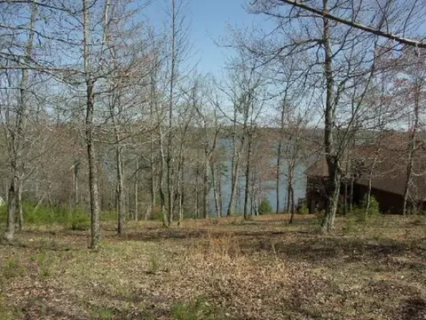 131 Printers Ln, New London, NC 28127