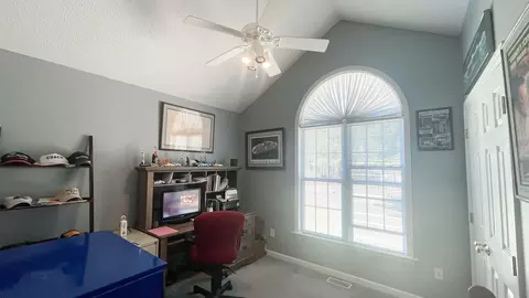 105 Phyllis Dr, Benson, NC 27504 photo 17