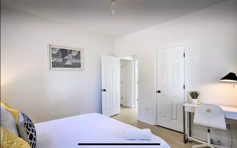 406 E Geer St, Durham, NC 27701 photo 22