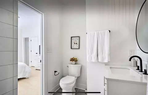 406 E Geer St, Durham, NC 27701 photo 18