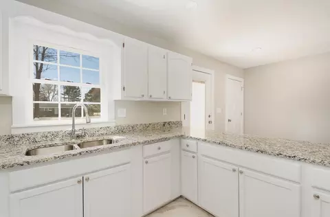 104 E Caroline Ave, Smithfield, NC 27577 photo 14