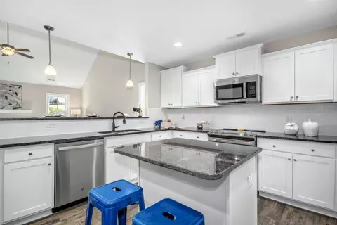 39 Pelt Pl, Benson, NC 27504 photo 6