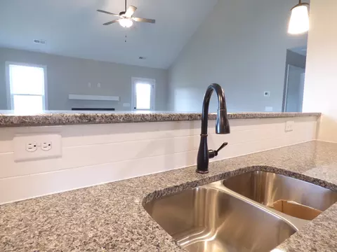 39 Pelt Pl, Benson, NC 27504 photo 7