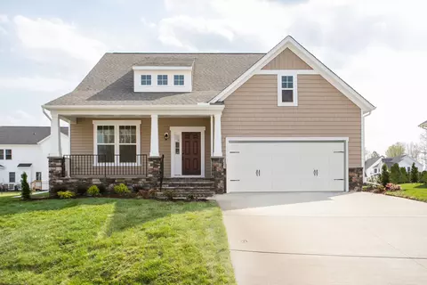 815 Winslow Ln, Southern Pines, NC 28387