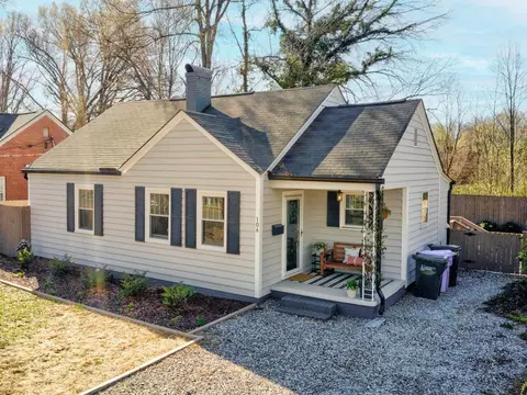 106 Higbee St, Durham, NC 27704 photo 2