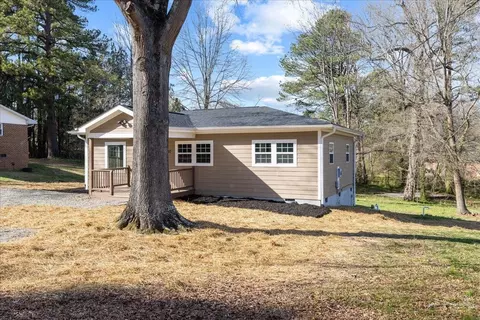 807 Justice St, Durham, NC 27704 photo 4