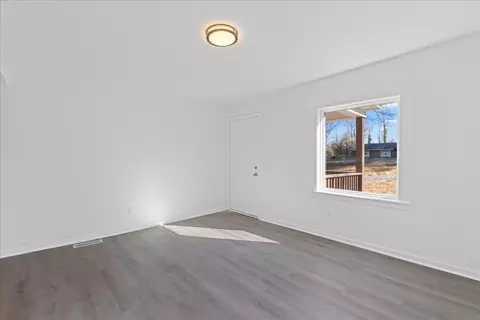 807 Justice St, Durham, NC 27704 photo 9