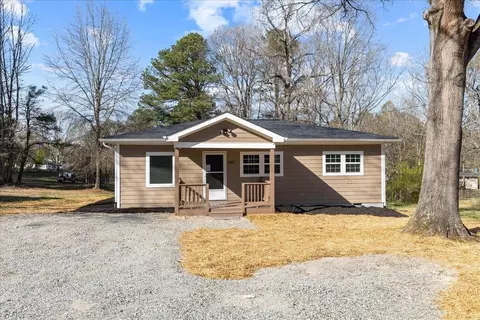 807 Justice St, Durham, NC 27704 photo 3