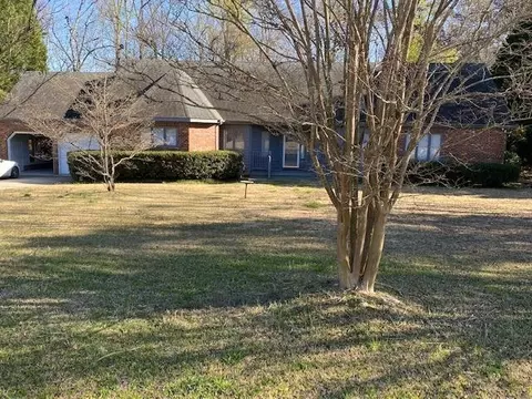 2106 Herbert Dr, Zebulon, NC 27597
