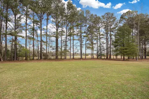 108 Walnut Dr, Benson, NC 27504 photo 18