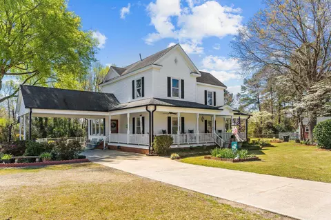 407 Old Post Rd, Erwin, NC 28339 photo 3