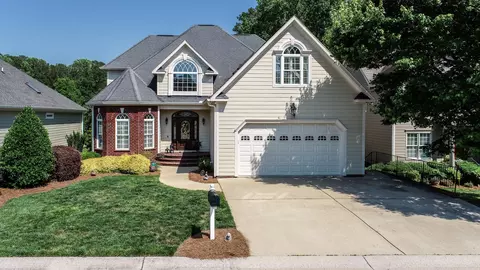 2131 Willow Hill Ln, Clayton, NC 27520
