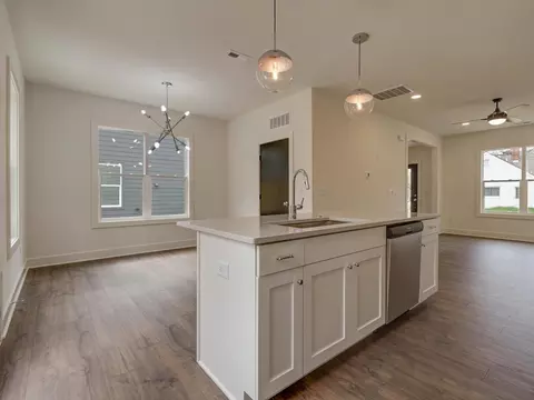 2402 Thorne St, Durham, NC 27704 photo 12