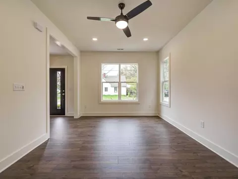 2402 Thorne St, Durham, NC 27704 photo 8