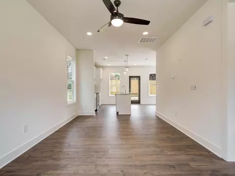2402 Thorne St, Durham, NC 27704 photo 7
