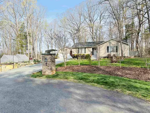 5 Bagpipe Ln, Durham, NC 27712 photo 3