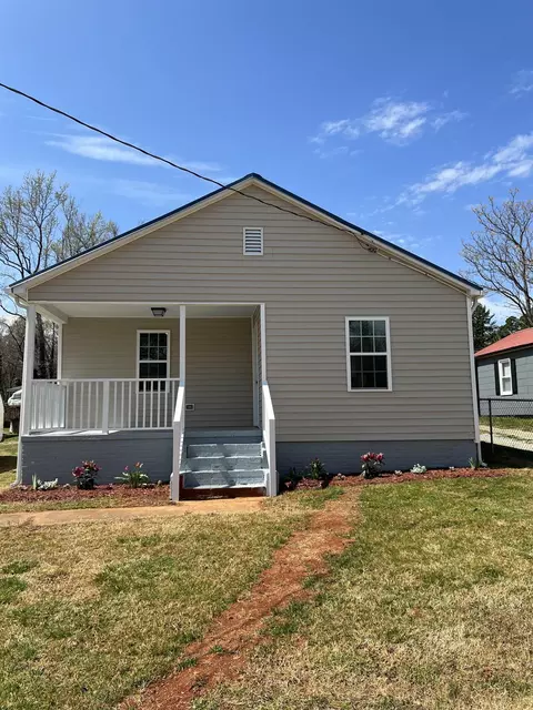 1273 Pointer St, Roxboro, NC 27573 photo 2
