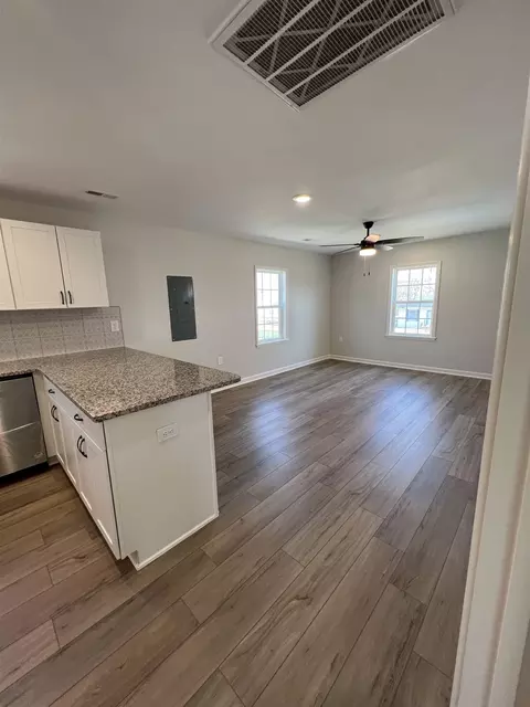 1273 Pointer St, Roxboro, NC 27573 photo 4