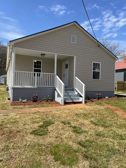 1273 Pointer St, Roxboro, NC 27573 photo 1
